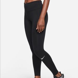 Nike Epic RUN leggings size M